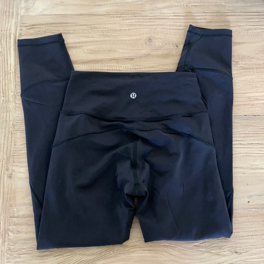 Lululemon in movement legging black size 4